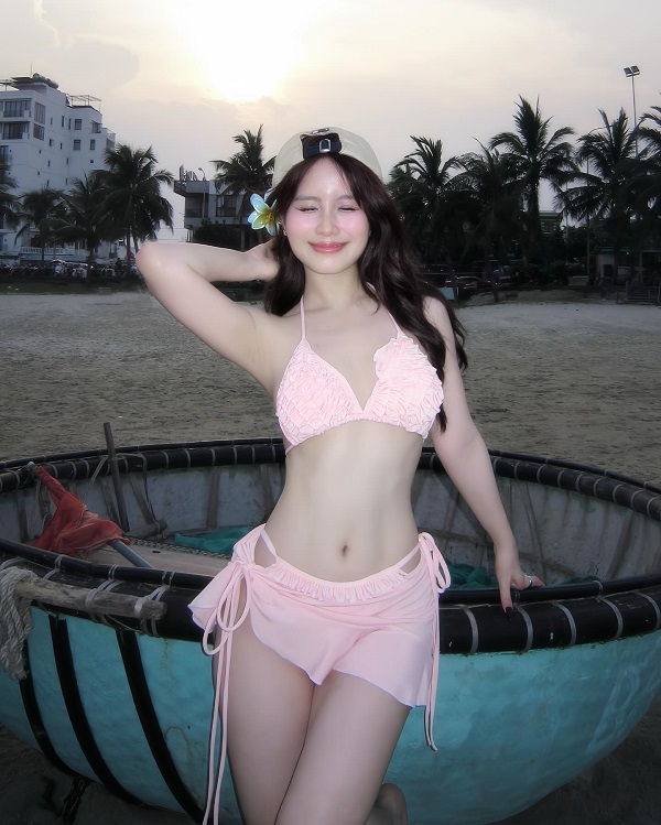 tiktoker-linh-tit-bikini-5