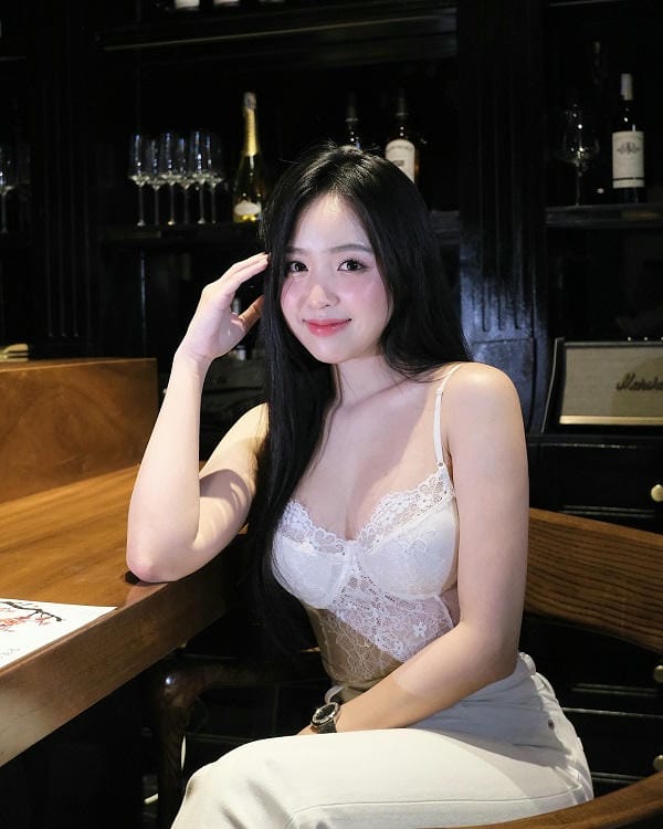 Ảnh Hot tiktoker Lê Phương Anh quyến rũ 18