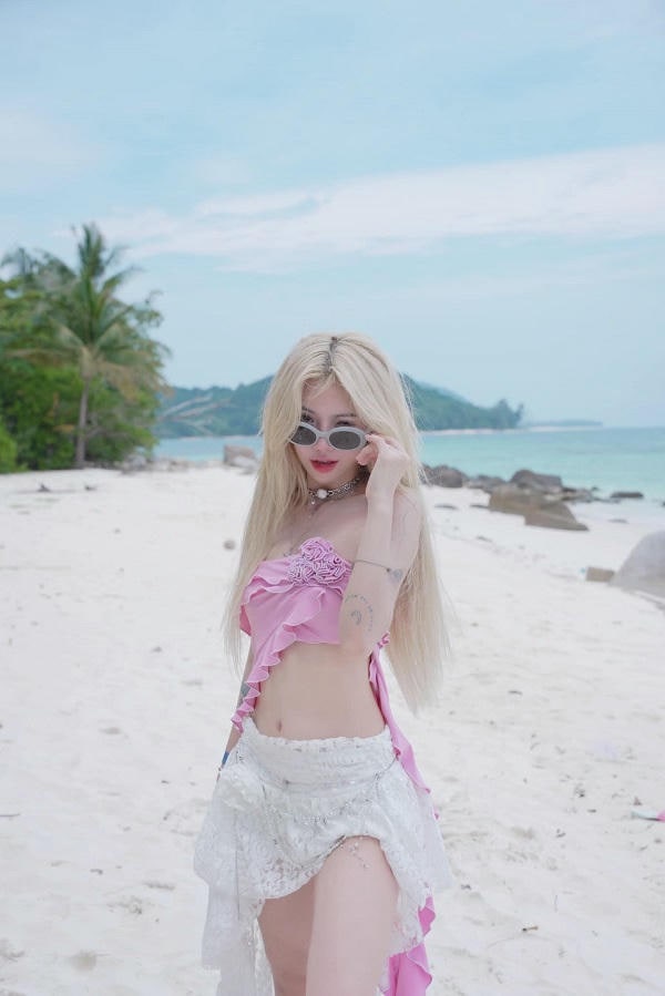 Hình ảnh Ciin tiktok Bùi Thảo Ly sexy bikini quyến rũ 3