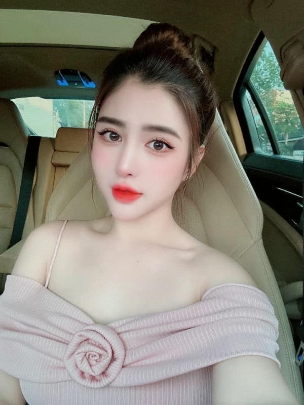 Hình ảnh Ngọc Trương TikTok - Nữ CEO đa tài, xinh đẹp 17