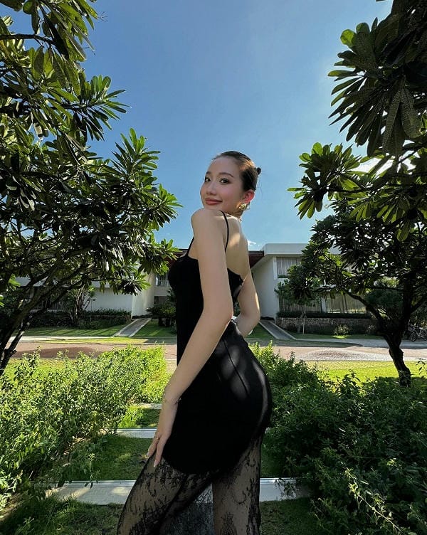 Hot tiktok Lê Thị Khánh Huyền sexy, quyến rũ 15