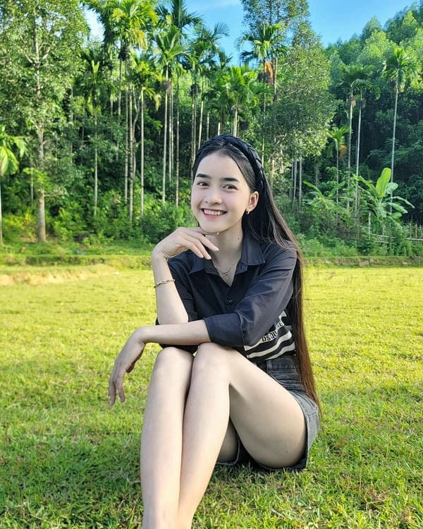 tiktoker Yona Cươn xinh đẹp 13