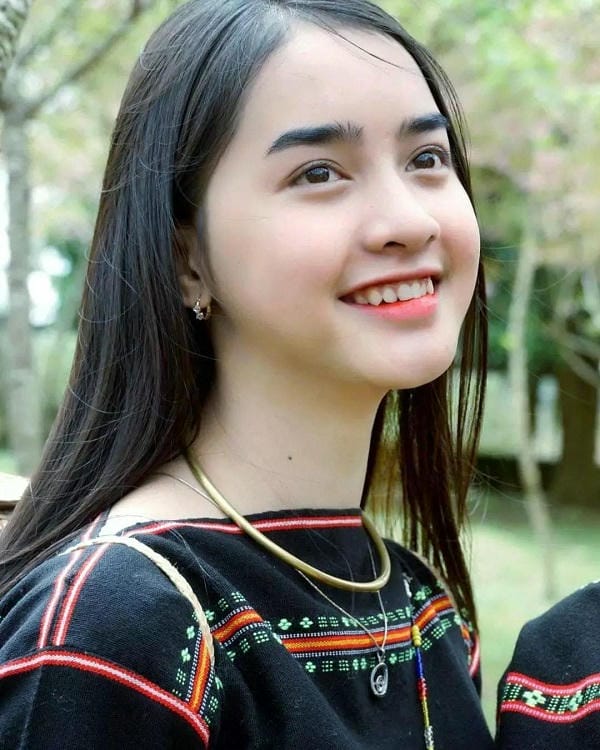 tiktoker Yona Cươn xinh đẹp 15