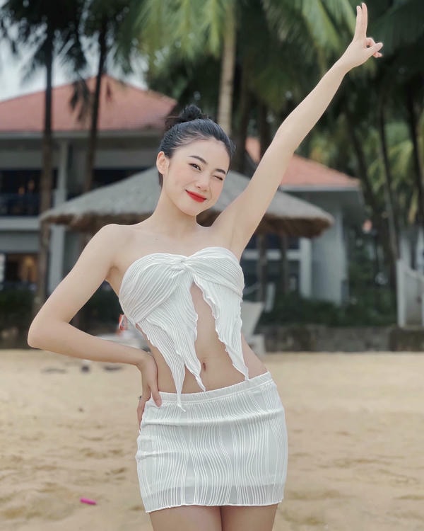 Bình Gấu - Hà Thị Hòa Bình cute, đáng yêu, sexy 4