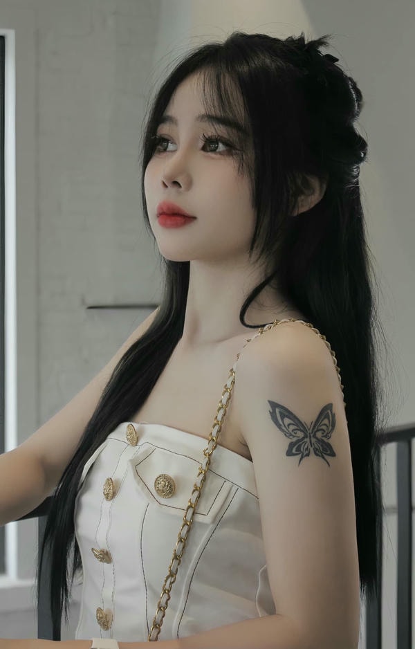 Ảnh TikToker MiD - Vũ Minh Huệ Cá Tính, Sexy, Cute 24