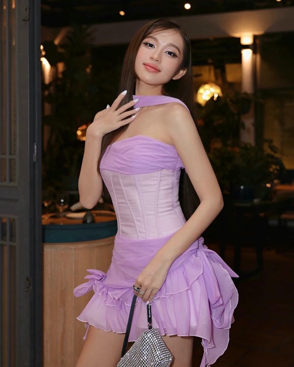 Hình ảnh Tiktoker Karty Chang Nguyễn Thị Thảo Trang cute, sexy, cá tính 34